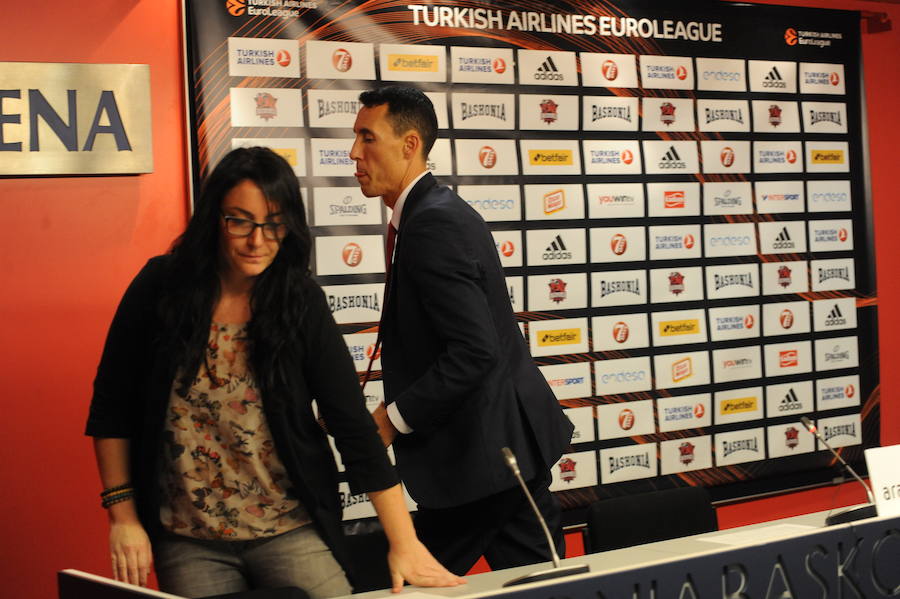 Los últimos pasos de Pablo Prigioni en el Buesa Arena como entrenador del Baskonia