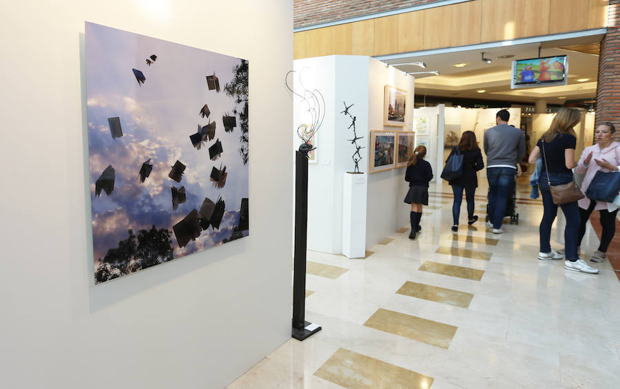 La feria Flecha reúne en el centro comercial Artea a artistas como Ouka Leele, Isabel Muñoz o Cano Erhardt 