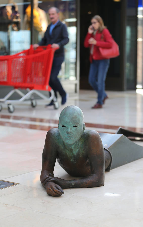 La feria Flecha reúne en el centro comercial Artea a artistas como Ouka Leele, Isabel Muñoz o Cano Erhardt 