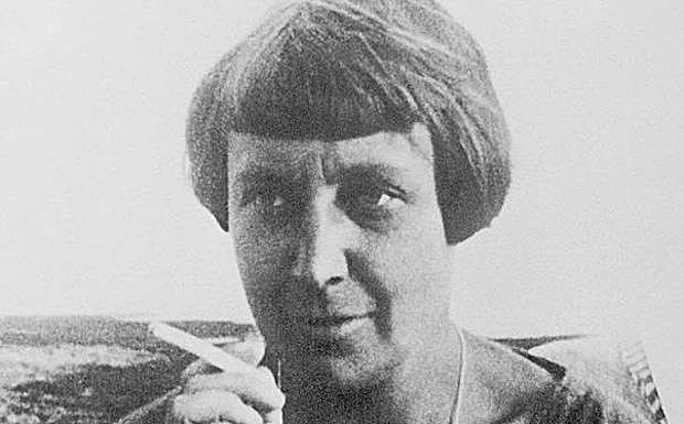 Imagen principal - Final trágico: Marina Tsvetaeva se suicidió en 1941 / Asesinado: Ósip Mandelshtam. / Poeta: Anna Ajmátova.