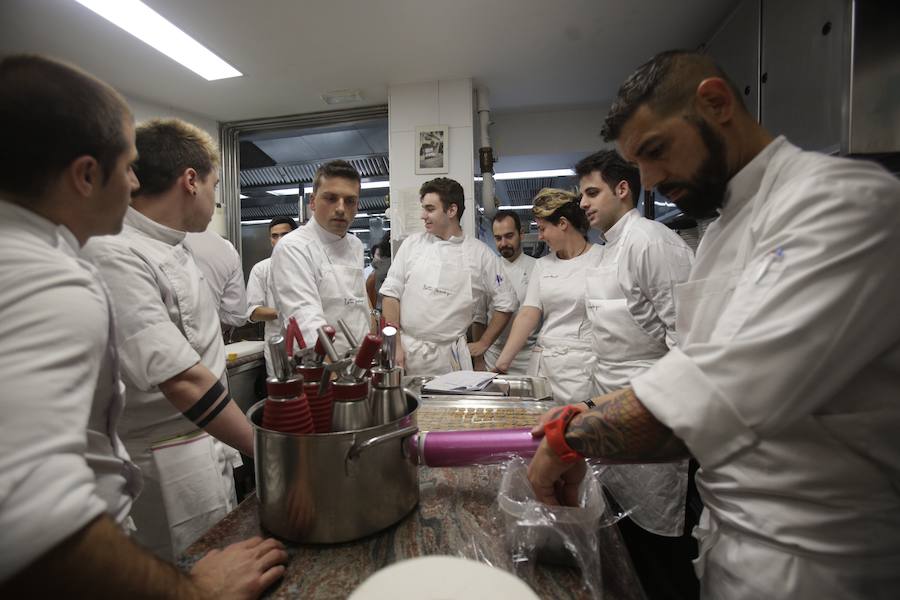 El Zaldiaran acoge este lunes «uno de los eventos del año» en una cena que reúne a chefs con 70 estrellas Michelin y 62 soles Repsol