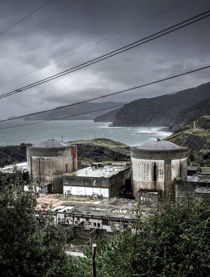 La antigua central nuclear de Lemoiz, en imágenes