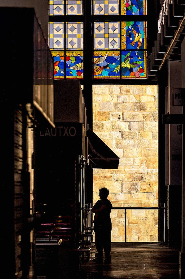 Interior del Mercado de La Ribera.