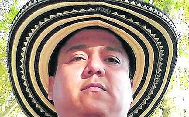 Imagen principal - Arriba, Richar Nelson Sierra, guardia indígena en Antioquia. Abajo, Aura Lolita Chávez, Consejo de Pueblos K’iche. Y Alberto Xicoténcatl, Casa del Migrante de Saltillo.