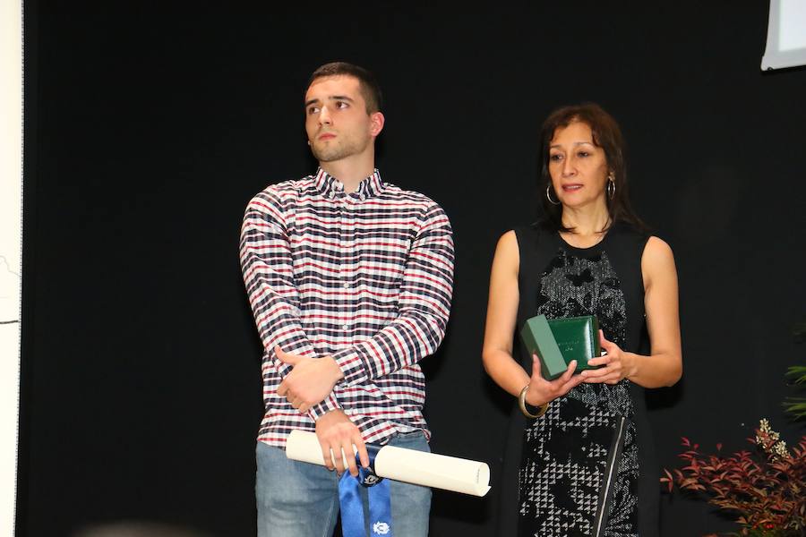 Las fotos del homenaje de Vitoria y Álava a Alberto Zerain