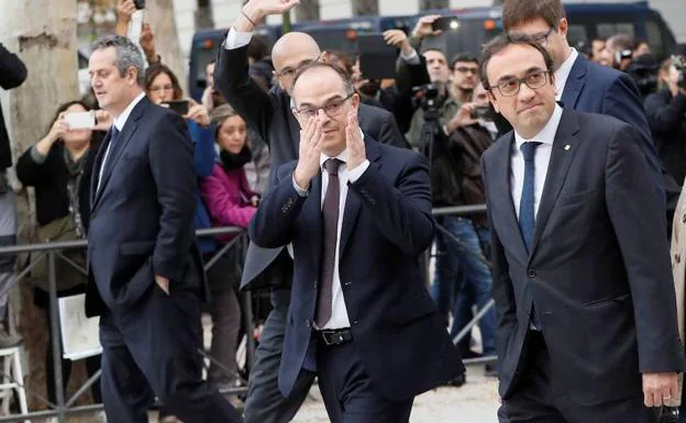 Los exmiembros del Govern Joaquín Forn, Raül Romeva, Jordi Turull y Josep Rull a su llegada a la Audiencia Nacional