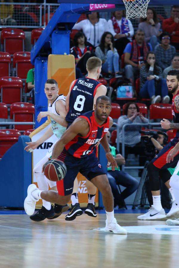 Las mejores imágenes del partido Baskonia - Joventut de la Liga Endesa 2017/2018.