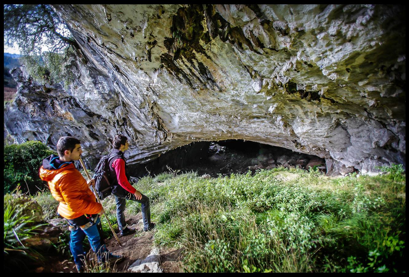 El Gobierno vasco protege las cavernas de Baltzola y Axlor, en Dima, mediante la declaración de Bien de Interés Cultural