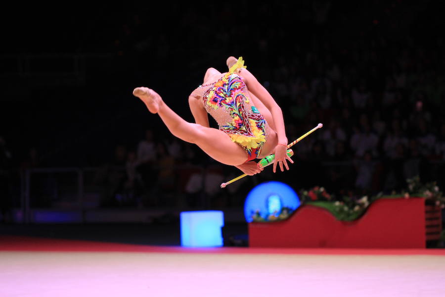 Las mejores imágenes de la gala internacional Euskalgym, celebrada en el Buesa Arena de Vitoria