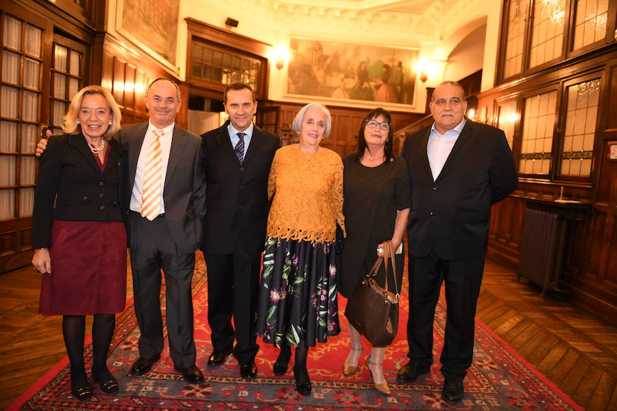 María Dolores Alonso, José Antonio Madrigal, Manu Guerro, Maite Feito, Emilia Guijarro y Miguel Manero.