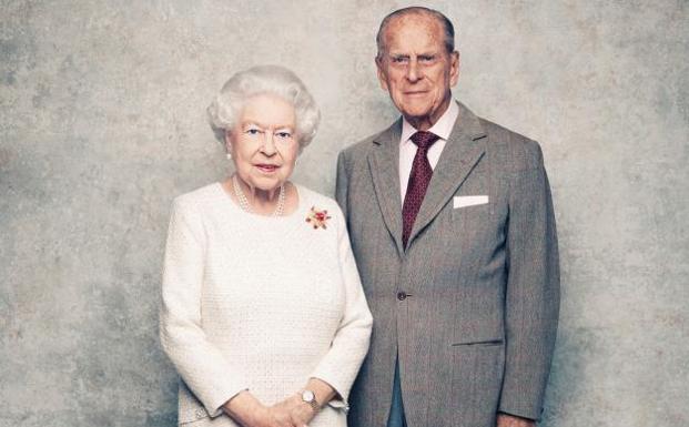 La reina Isabel II y el príncipe Felipe. 