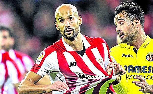 Extraña su ausencia porque aporta valores intangibles al juego, revuelve los partidos, dinamiza el centro del campo y está ahí para meter la pierna. 