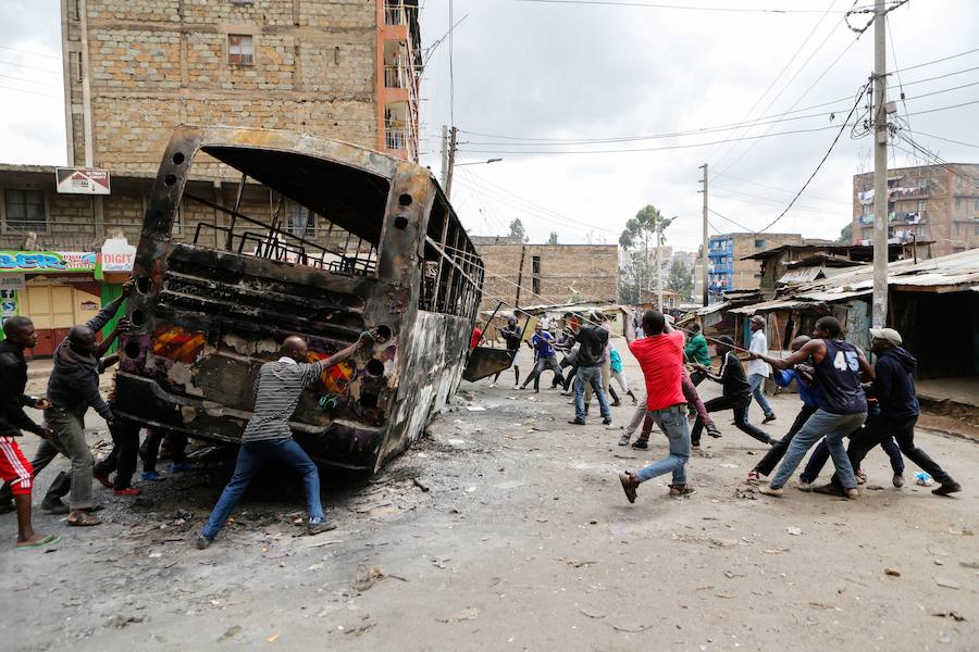 Enfrentamientos entre seguidores de la oposición y del presidente electo en Kenia