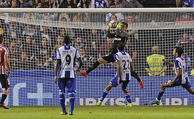 Kepa en su debut en Riazor en 2016