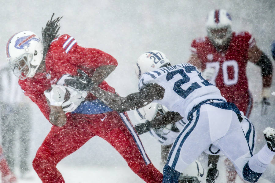 Una tormenta helada sorprendió a los Indianapolis Colts y los Buffalo Bills en pleno partido en Ochard Park