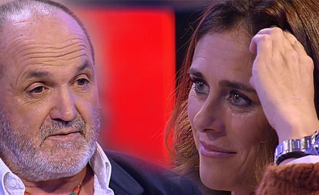 Juanito Oiarzabal y Edurne Pasaban, que no pudo reprimir las lágrimas.