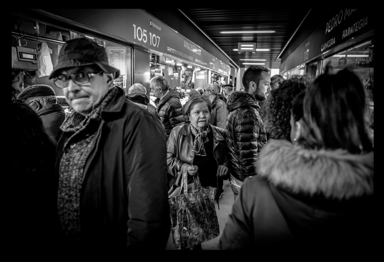 Una jornada del Mercado de la Ribera, en 20 imágenes