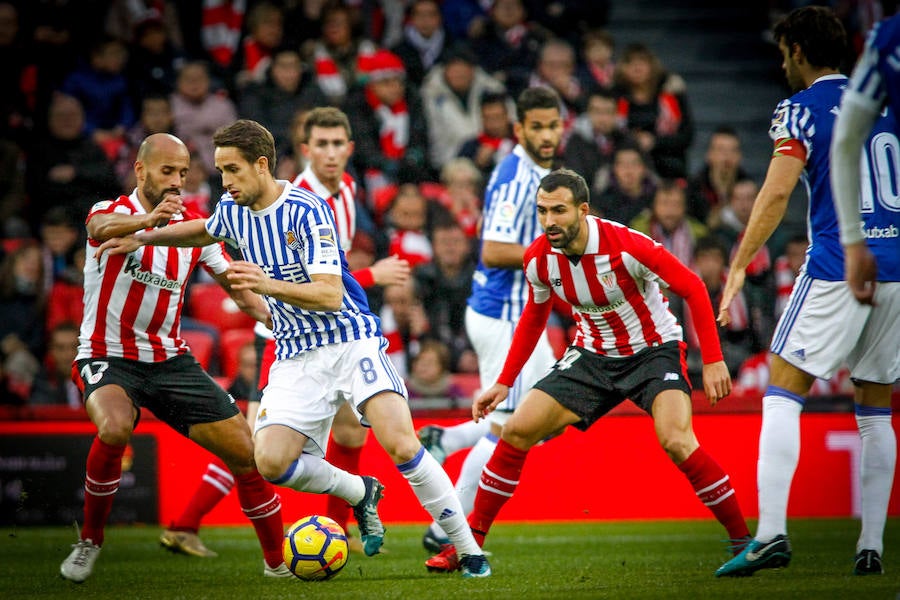 Las mejores imágenes del partido entre los dos equipos vascos.