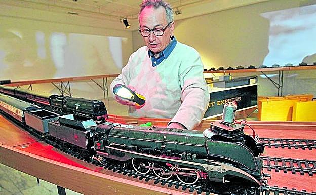 Una de las maquetas de la muestra, que estará en la sede de Postas hasta el 1 de abril.