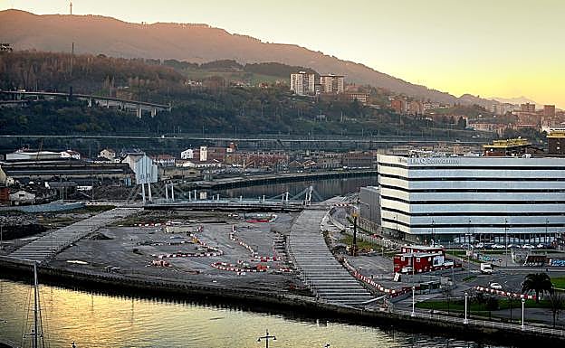 Vista de las obras del canal de Deusto. 