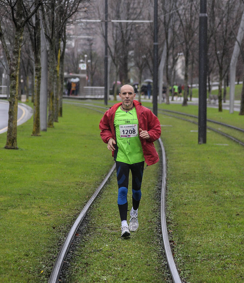 Cerca de 2.500 participantes han querido decir adiós al 2017 a la carrera