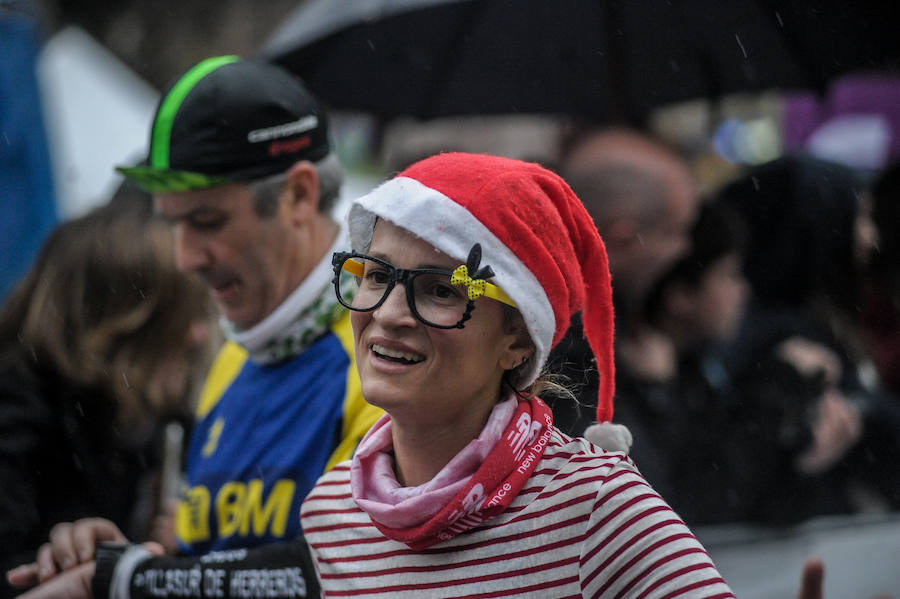 Cerca de 2.500 participantes han querido decir adiós al 2017 a la carrera
