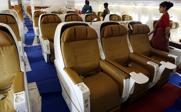 Interior de un avión de Air India. 