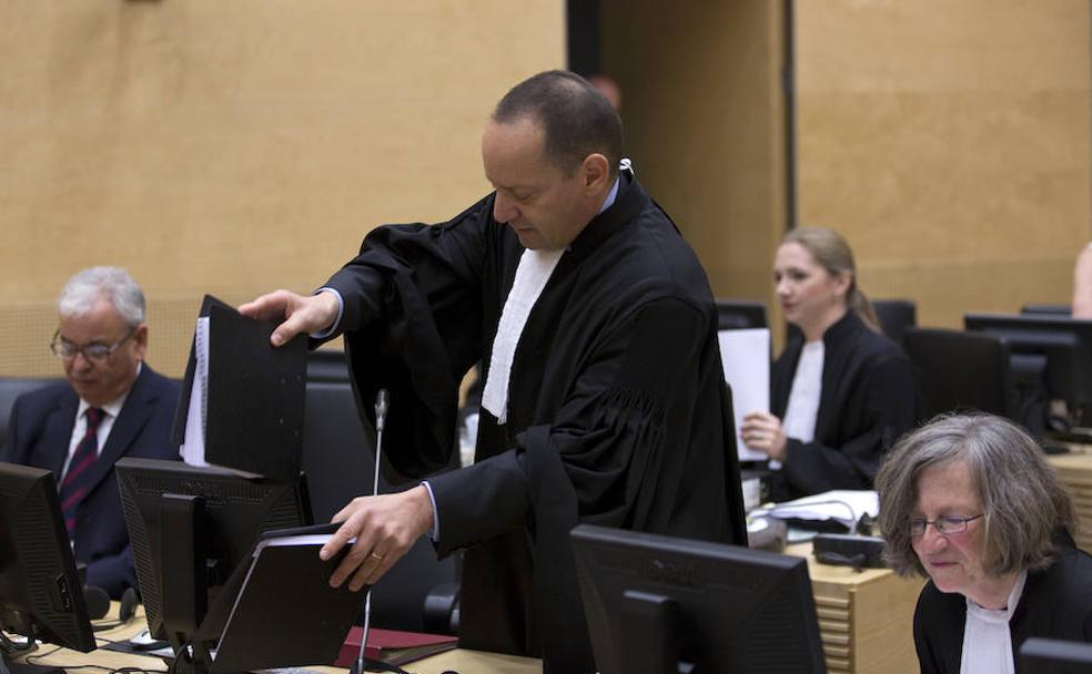 Philippe Sandes, durante una intervención ante el Tribunal de La Haya.