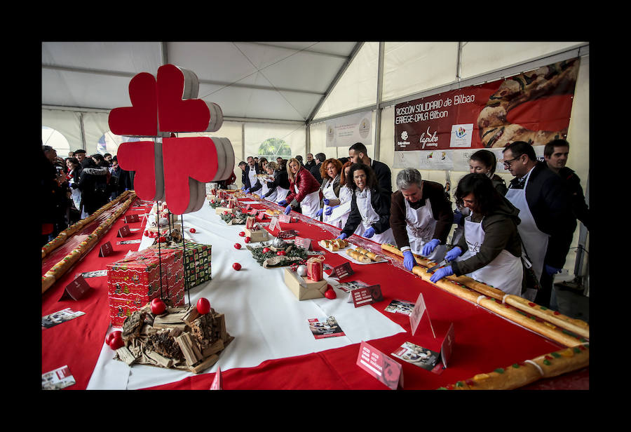 La Plaza Nueva se empacha con 500 kilos de Roscón Solidario