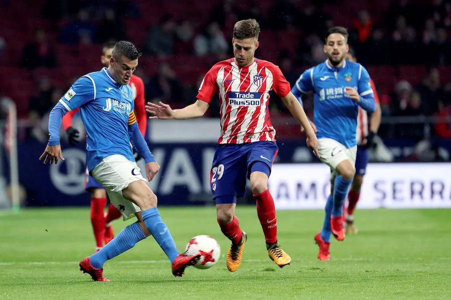 El Atlético vence al Lleida en Copa del Rey por 3-0. Carrasco, Gameiro y Vitolo, que debutó en el Wanda Metropolitano, fueron los autores de los goles. 