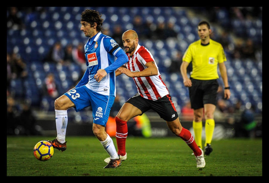 El  Athletic sigue asentándose y suma un punto ante el Espanyol  en un partido movido y con poco fútbol