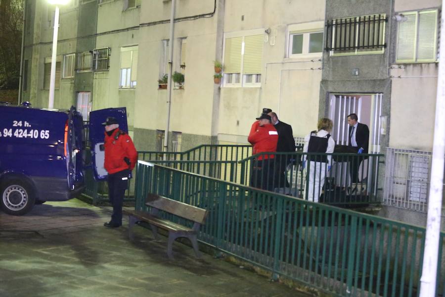 El domicilio en el que se encontraban las víctimas estaba revuelto, por lo que los primeros indicios apuntan a un robo