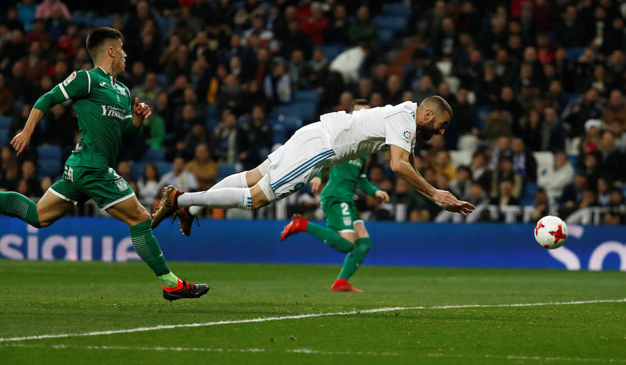 El conjunto blanco cayó en el Bernabéu por 1-2 ante el cuadro pepinero, que avanza a las semifinales.