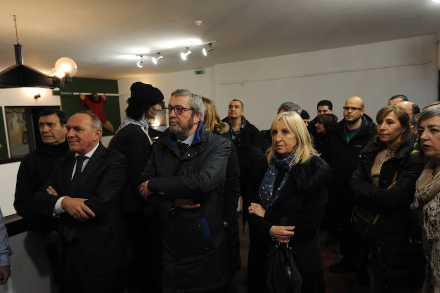 Los carnavales rurales de Álava toman el Palacio de Lazarraga en Zalduondo