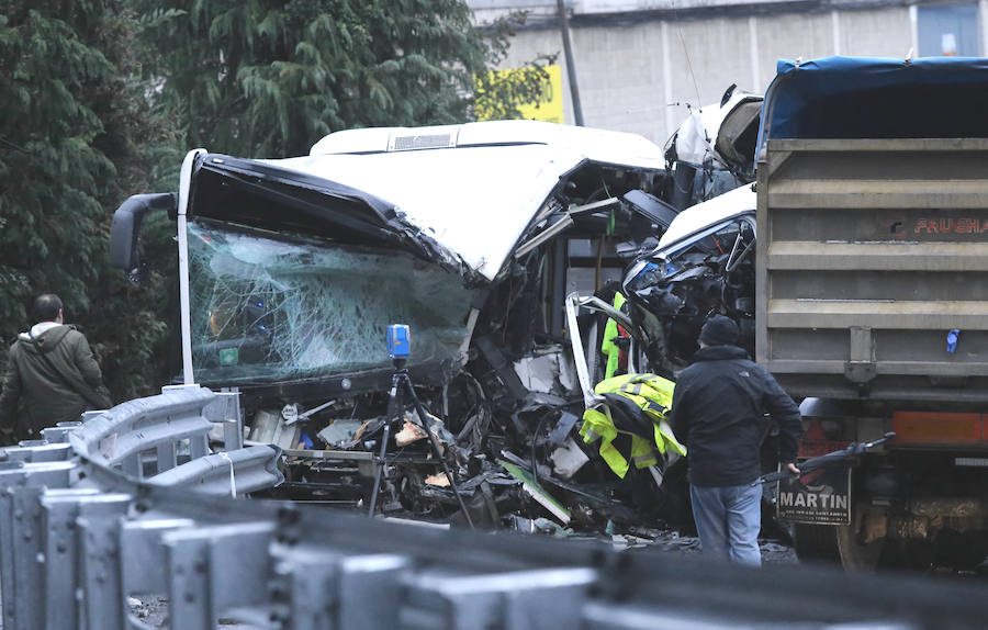 Dos hombres, de 31 y 41 años, han fallecido en el accidente registrado en la N-240 durante la mañana del jueves