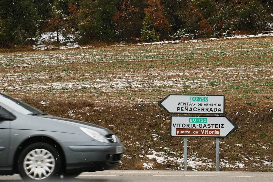 Diversión e inconvenientes. La nieve en Álava no siempre cae a gusto de todos