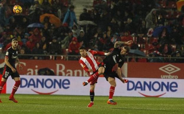 Iñigo Martínez, en un momento del partido.