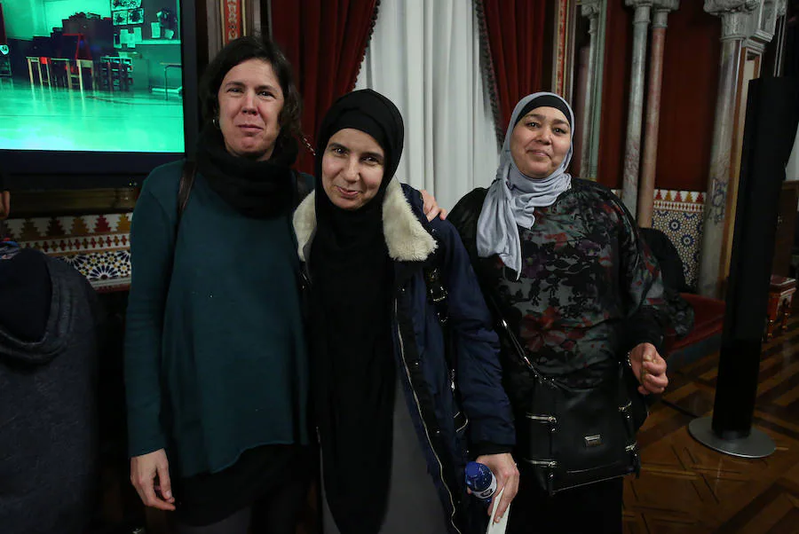 Olatz Malaxetxebarria, Samira El Jamali y Aicha Laaouina.