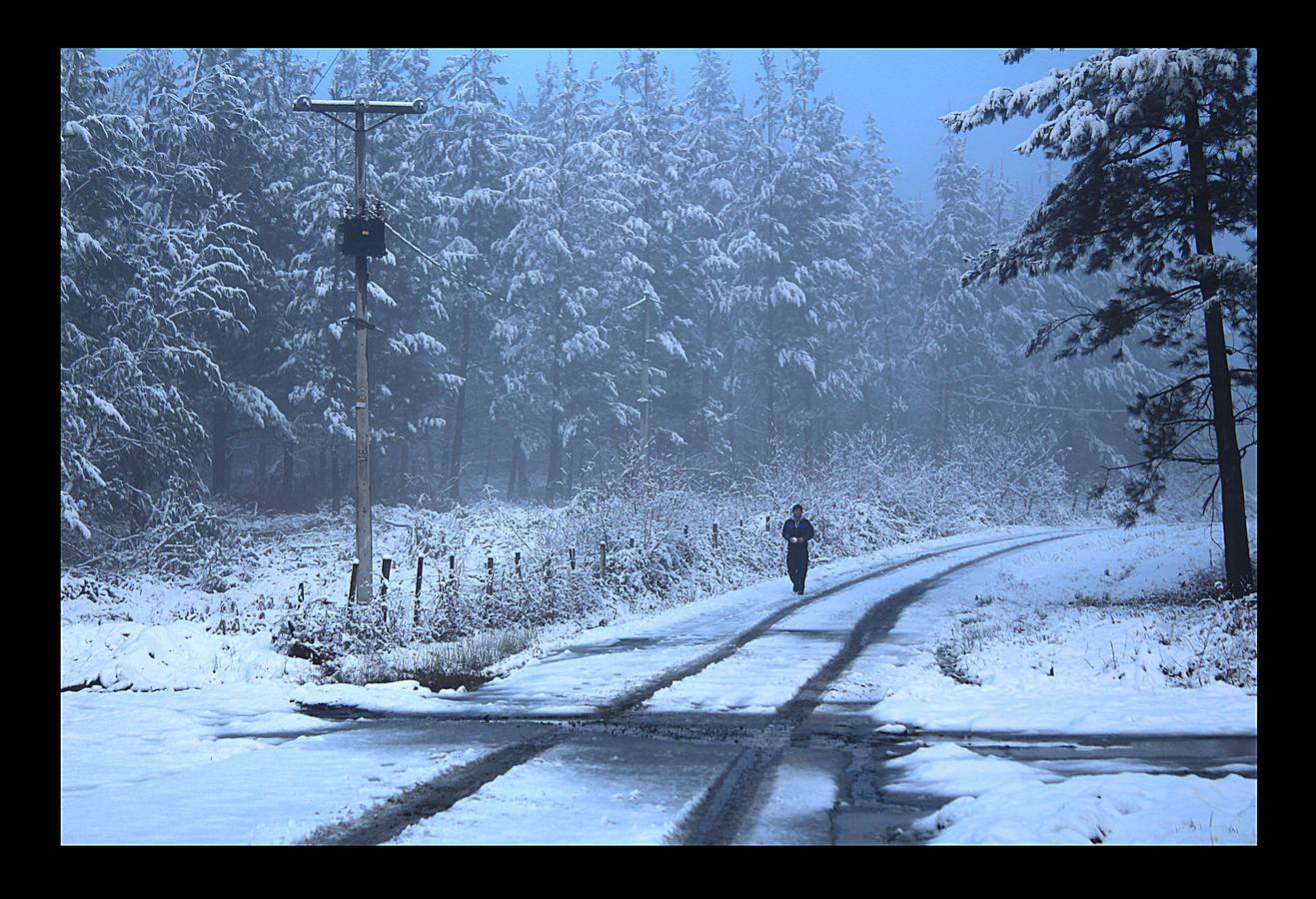 Fotos: frío y nieve en Euskadi