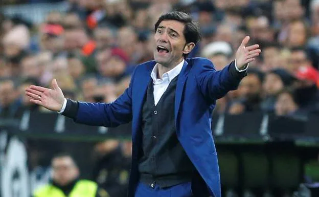 Marcelino, técnico del Valencia, durante el partido ante el Barça. 