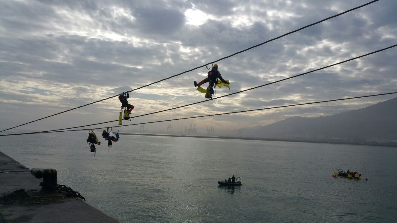 Protesta de Greenpeace en el Puerto de Bilbao