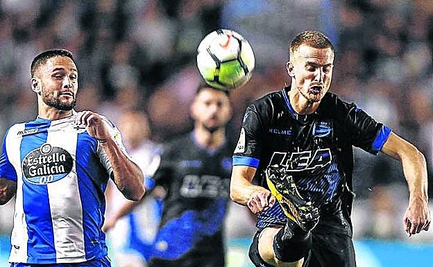 Andone y Ely, en el partido de ida en Riazor.