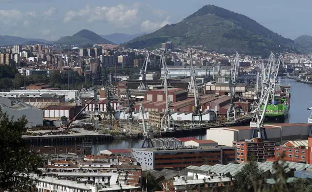 El 'Vox Amalia' abandonará La Naval el domingo para ser terminado en Santander