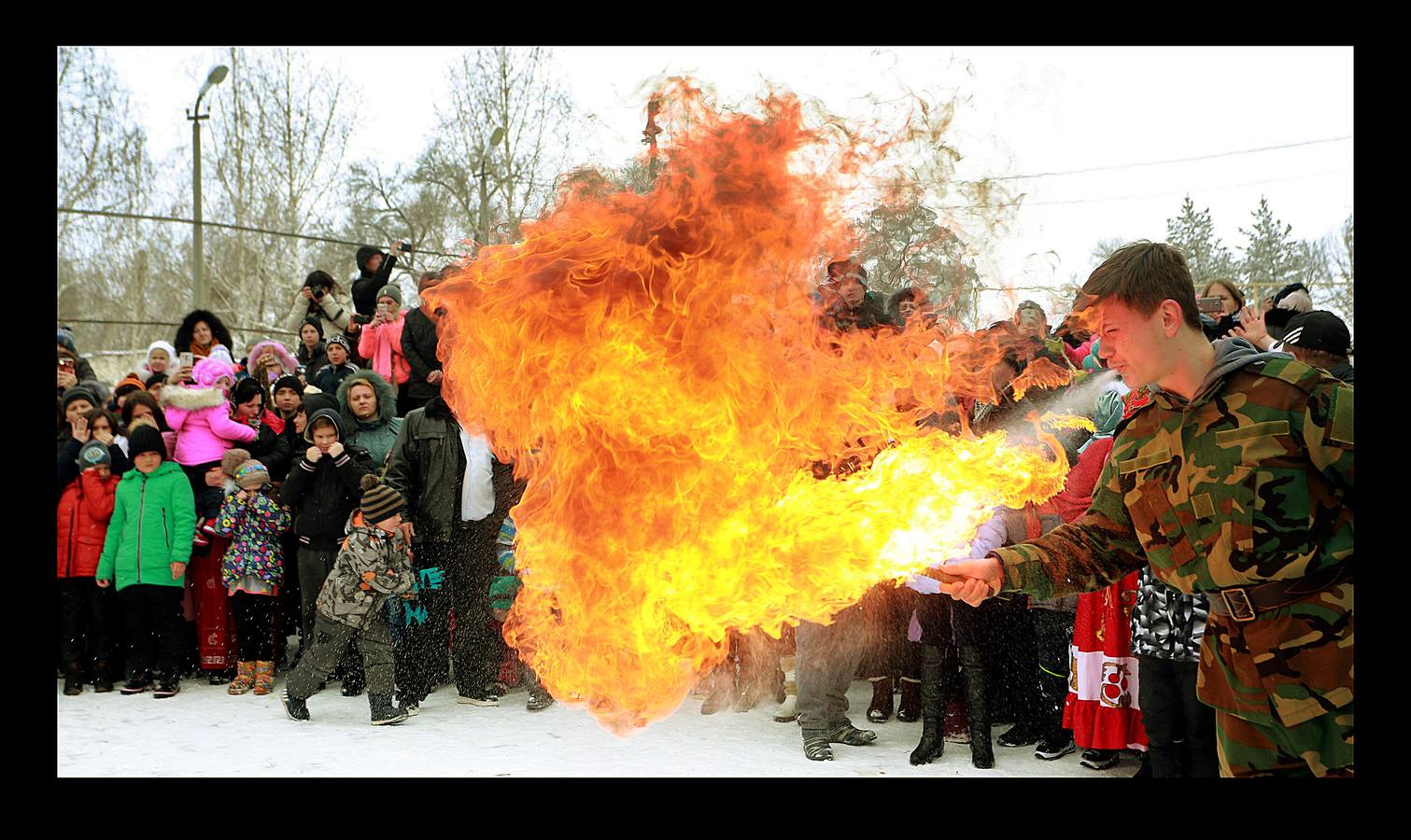 La Maslenitsa, conocida como la Semana de la mantequilla y del queso, es una celebración típica de varios países eslavos, que viene a ser un equivalente del carnaval cristiano católico, pero, a diferencia de este, la cuaresma ortodoxa da comienzo el lunes en lugar del miércoles.