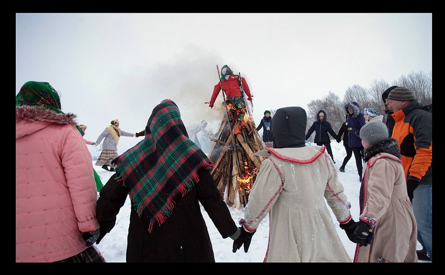 La Maslenitsa, conocida como la Semana de la mantequilla y del queso, es una celebración típica de varios países eslavos, que viene a ser un equivalente del carnaval cristiano católico, pero, a diferencia de este, la cuaresma ortodoxa da comienzo el lunes en lugar del miércoles.