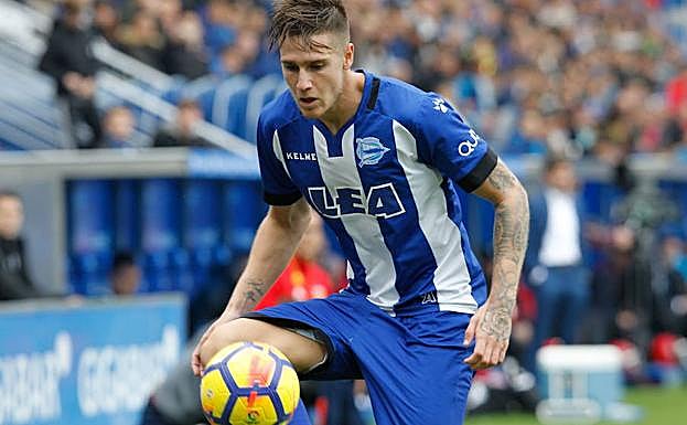 Vigaray, durante el encuentro ante el Valencia en octubre. 