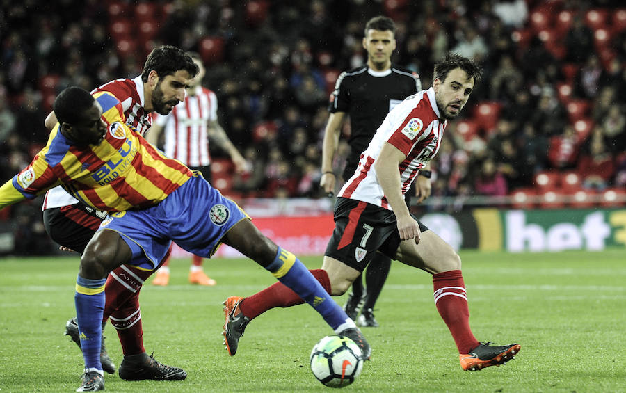 Fotos: Las mejores imágenes del Athletic - Valencia de LaLiga 2018