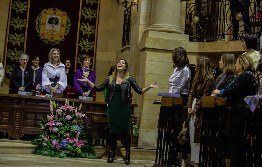 La casa de Juntas de Gernika acoge la segunda asamblea extraordinaria de mujeres electas para denunciar los techos de cristal a los que se enfrentan las mujeres 