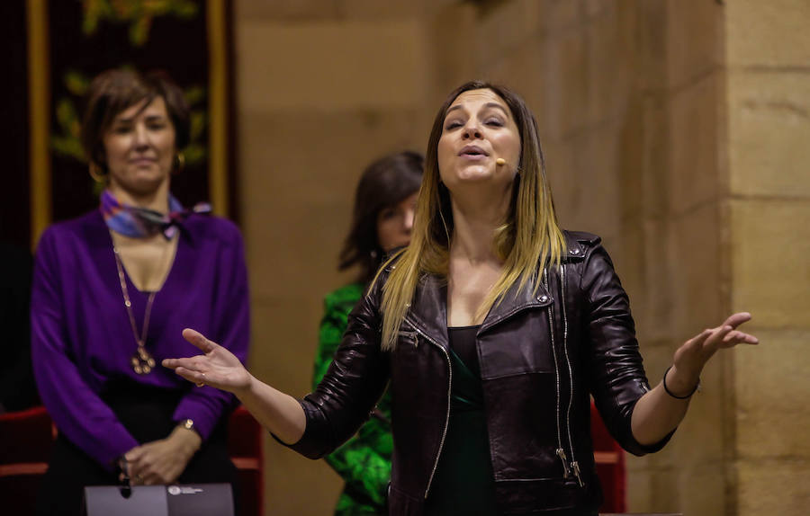 La casa de Juntas de Gernika acoge la segunda asamblea extraordinaria de mujeres electas para denunciar los techos de cristal a los que se enfrentan las mujeres 