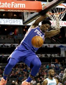 Imagen secundaria 2 - Embiid y Towns aportan kilos y calidad a las zonas de la NBA. 